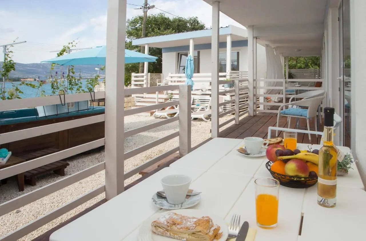 Beachfront Mobile Homes Village Trogir Chalet